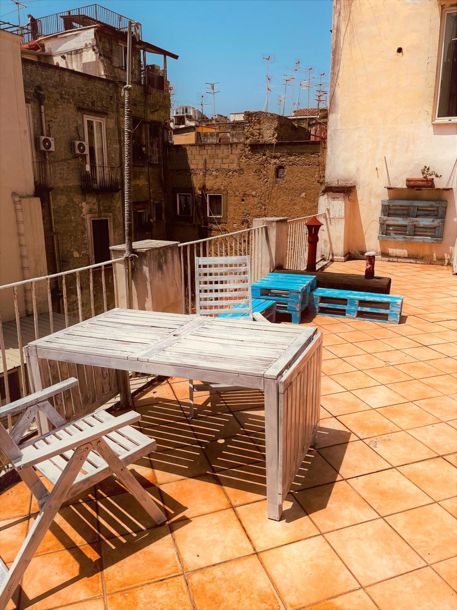 نابولي Palazzo Della Loggia B&B المظهر الخارجي الصورة