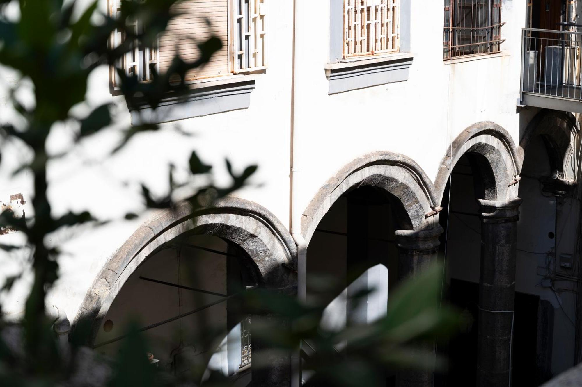 نابولي Palazzo Della Loggia B&B المظهر الخارجي الصورة